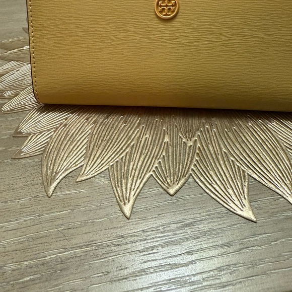 Tory Burch Mustard Yellow Wallet - Picture 4 of 5